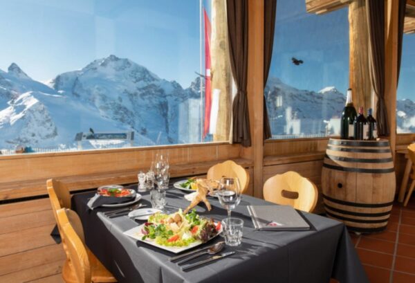 Z Jeziora Como trasą Bernina Express: Diavolezza  – St. Moritz – Chiavenna