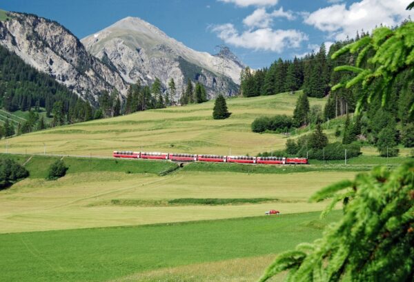 Z Jeziora Como trasą Bernina Express: Diavolezza  – St. Moritz – Chiavenna
